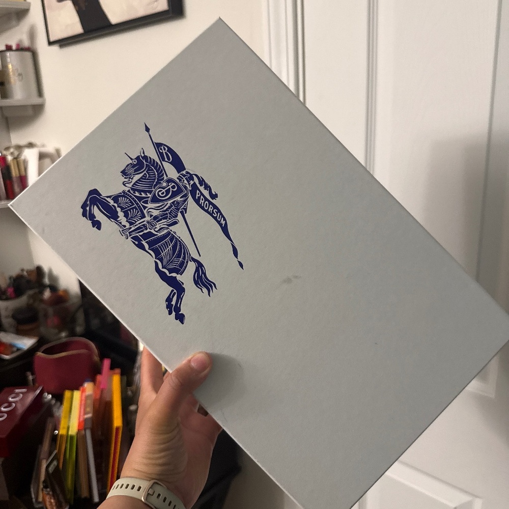 Burberry empty box